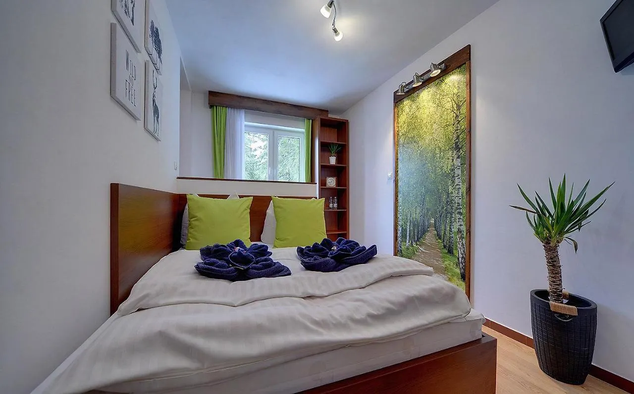 Bed and Breakfast Safir Przy Samym Wyciagu à Karpacz Couette-café