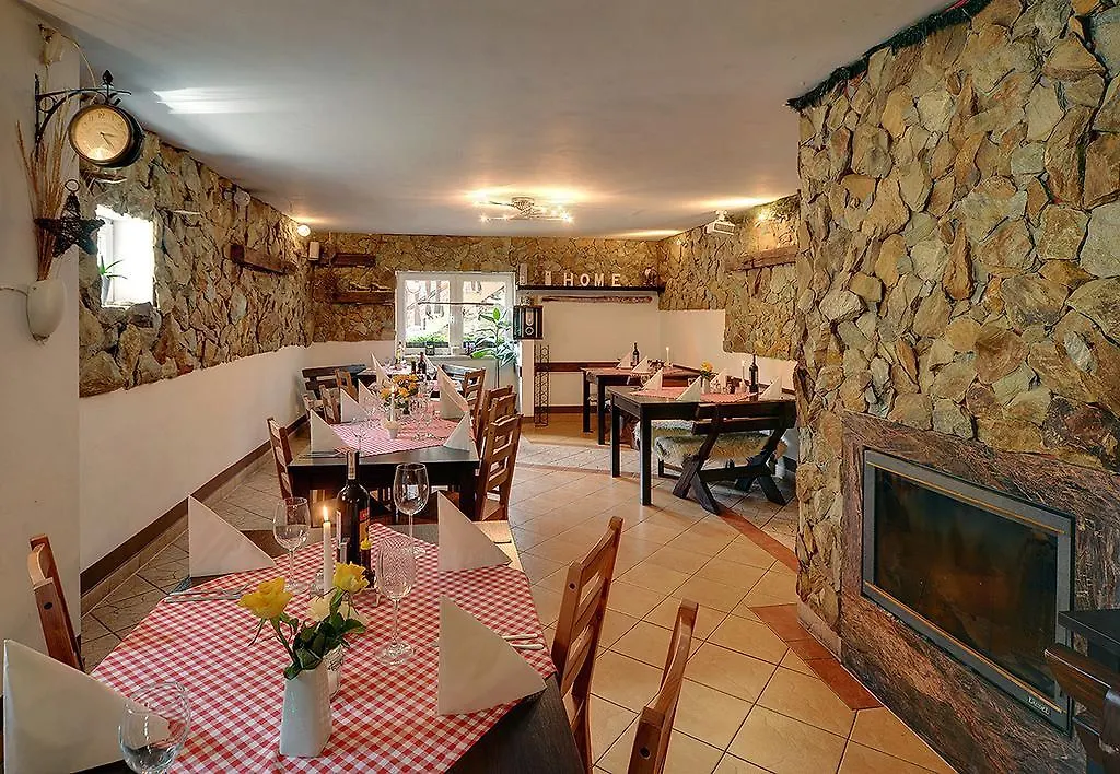 Bed and Breakfast Safir Przy Samym Wyciagu à Karpacz 0*,  Pologne